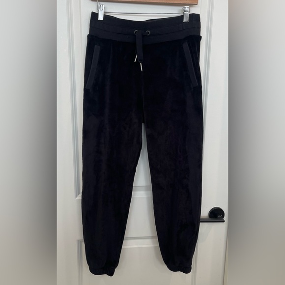 Athleta Cozy Karma Jogger Pants Black Plush Fleece Lounge Women’s Size M - Picture 1 of 8